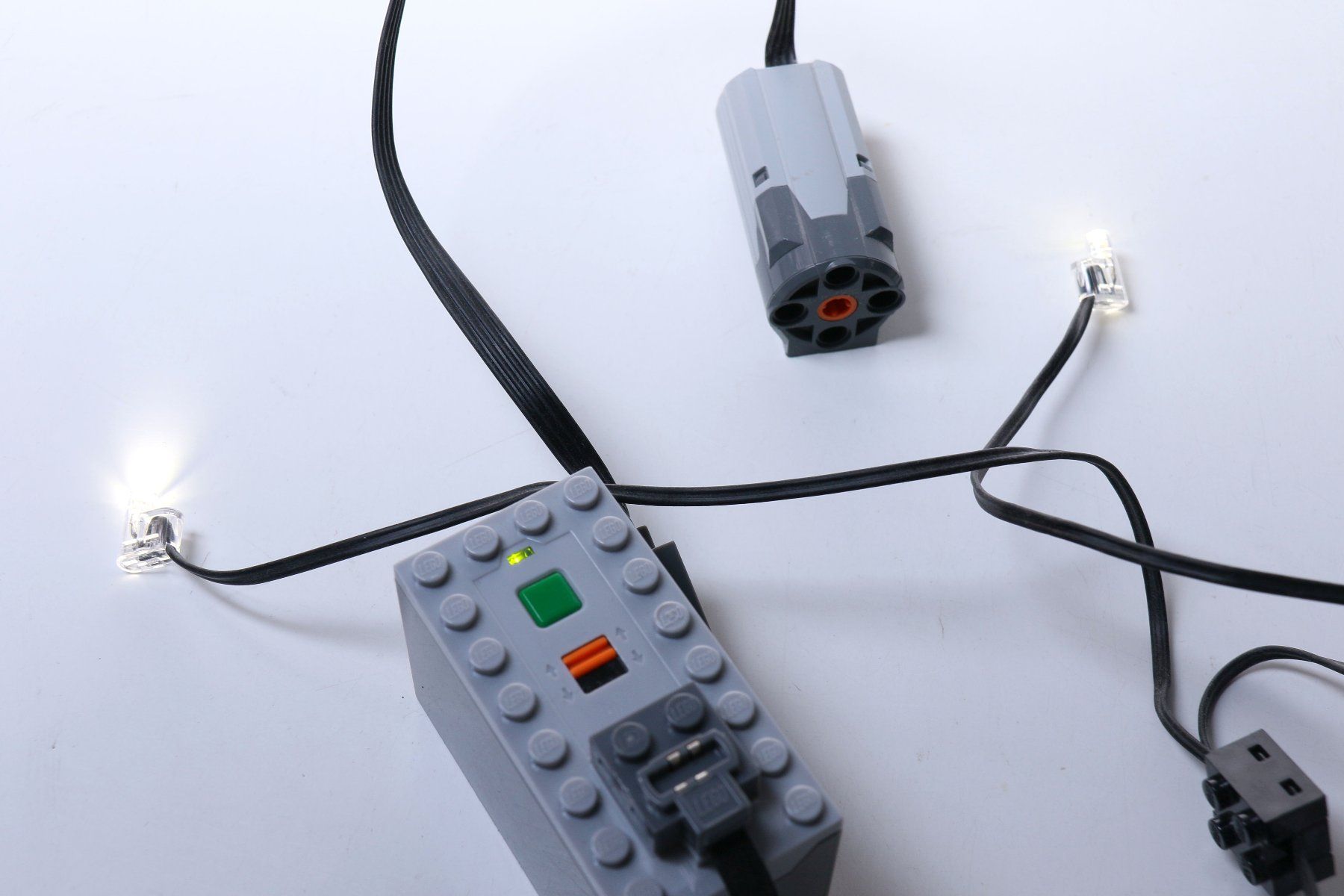 Lego Kit di costruzioni: Lego Batteriebox, Motor und Licht – Usato da Hettlingen venduto da Scholi99 2