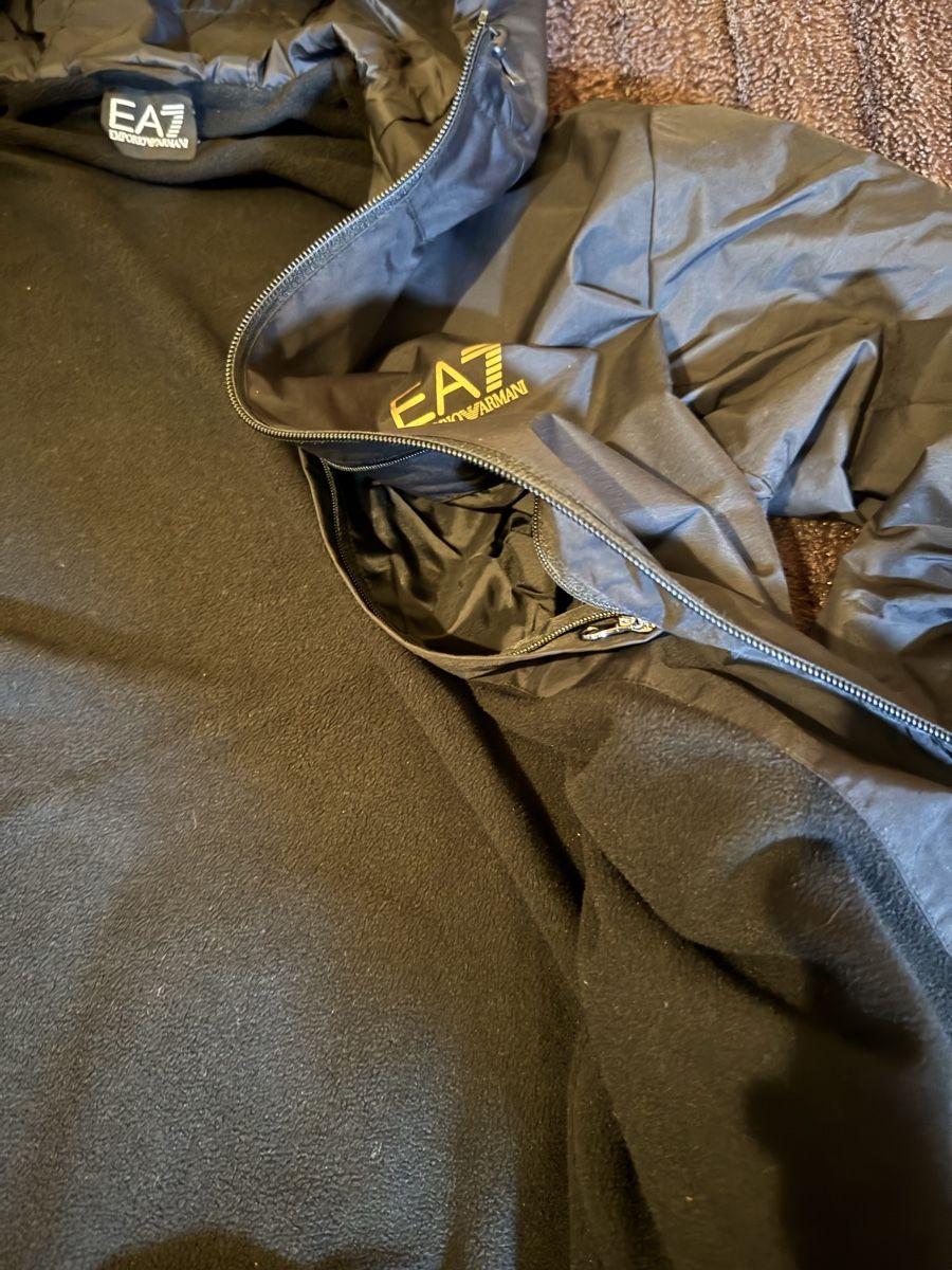 Armani Giacche: Veste armani  – Nuovo (secondo la descrizione) da Cressier FR venduto da per_95ld 5