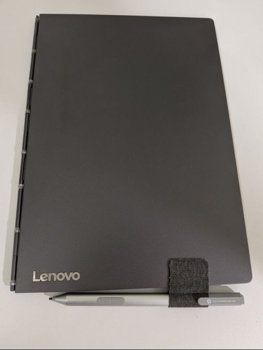 Lenovo Notebook: Lenovo Yoga Book C930, Notebook, Tablet, E-Book-Reader – Usato da Stansstad venduto da alp_7hfk 1