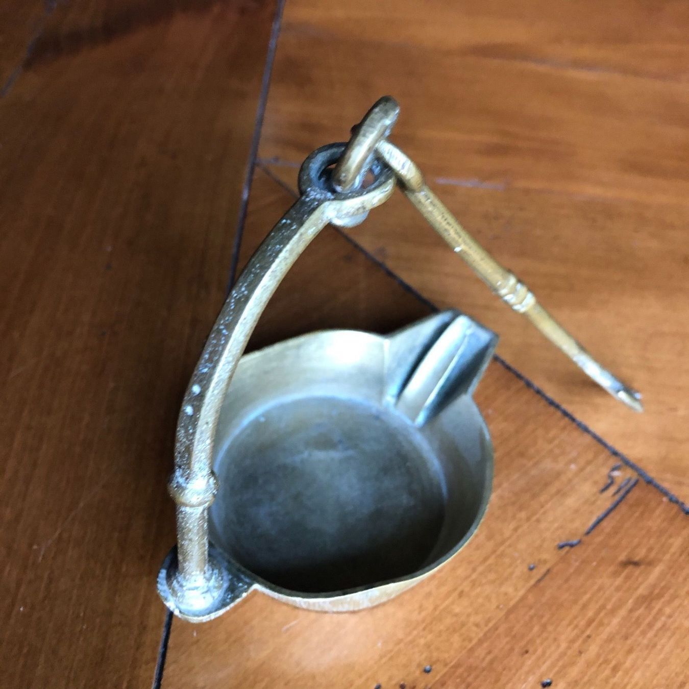 Lampade: Petite lampe à huile de mineur – Usato da Le Mont-sur-Lausanne venduto da Crocrodile 1