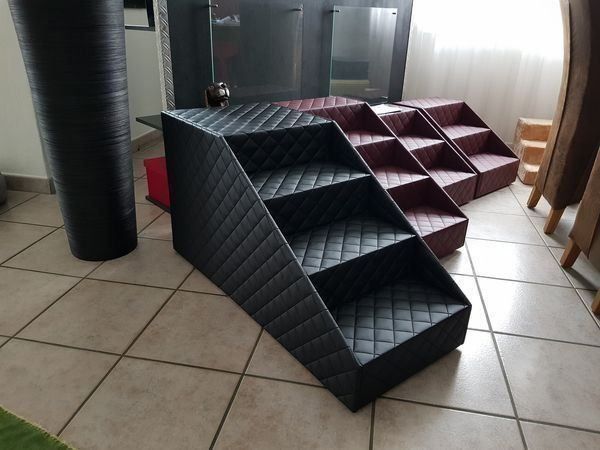 Escaliers: Hundetreppe Boxspringbett – Neuf (Voir description) à Galgenen par vector1112 2