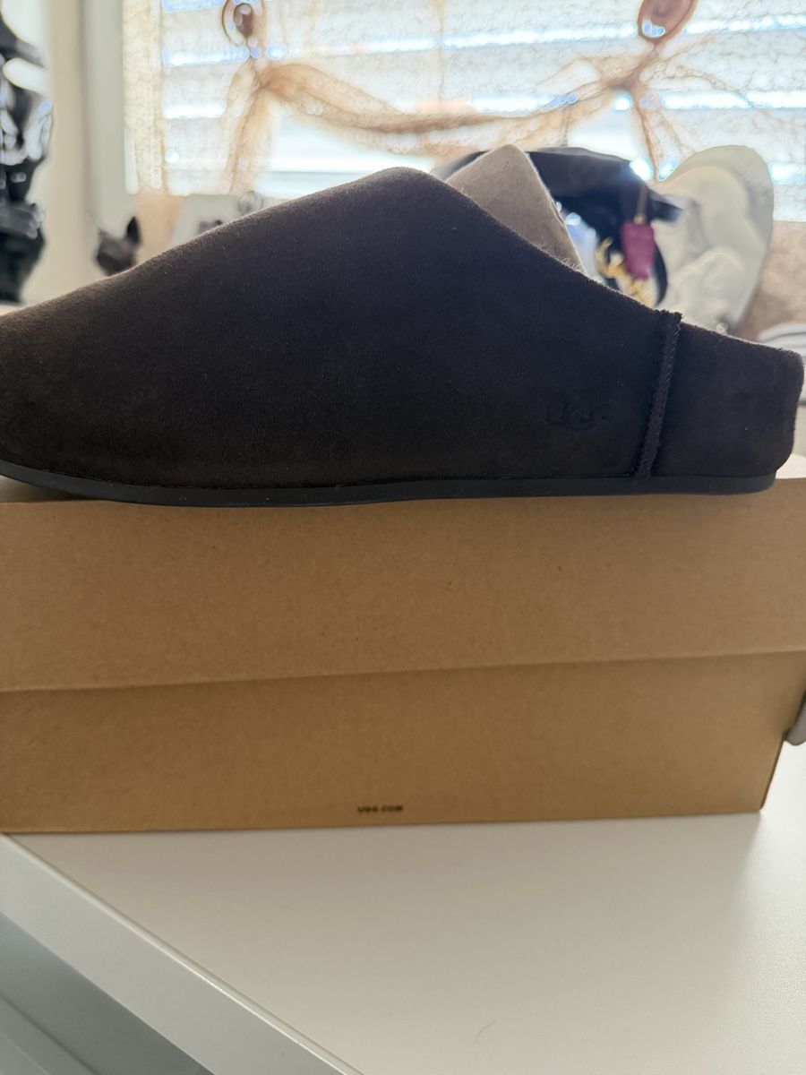 Ugg Scarpe da donna: Ugg Slip on große 39 – Nuovo e nell'imballaggio originale da Allschwil venduto da Figidindia 1