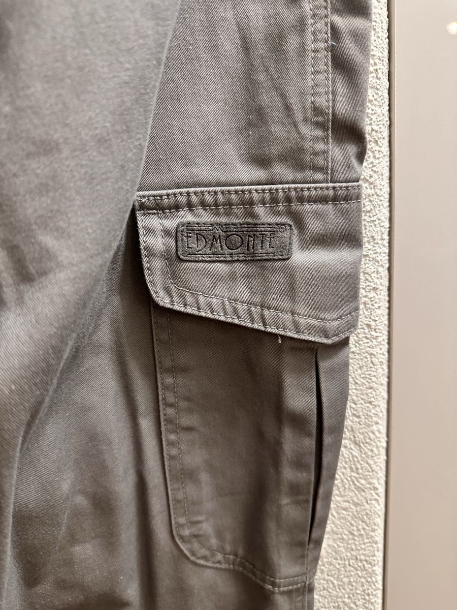 Pantaloni: Cargohose Urban Classics Grau – Usato da Kriens venduto da Ileriadiamore