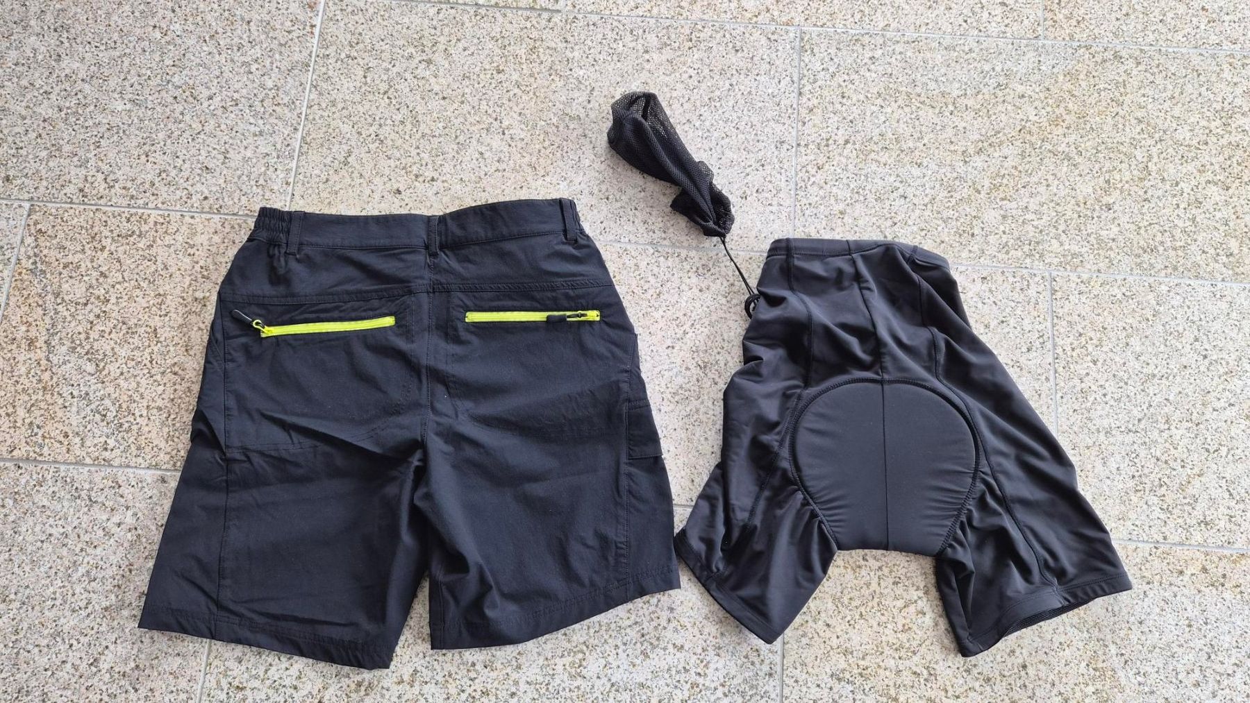 Pantaloni: Fahrrad- / Velo- / MBK-Hosen – Nuovo (secondo la descrizione) da Erlenbach ZH venduto da 2m 2