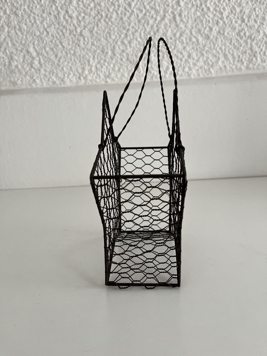 Tutte le decorazioni: Korb aus Metalldraht – Usato da Wetzikon ZH venduto da seli03 3