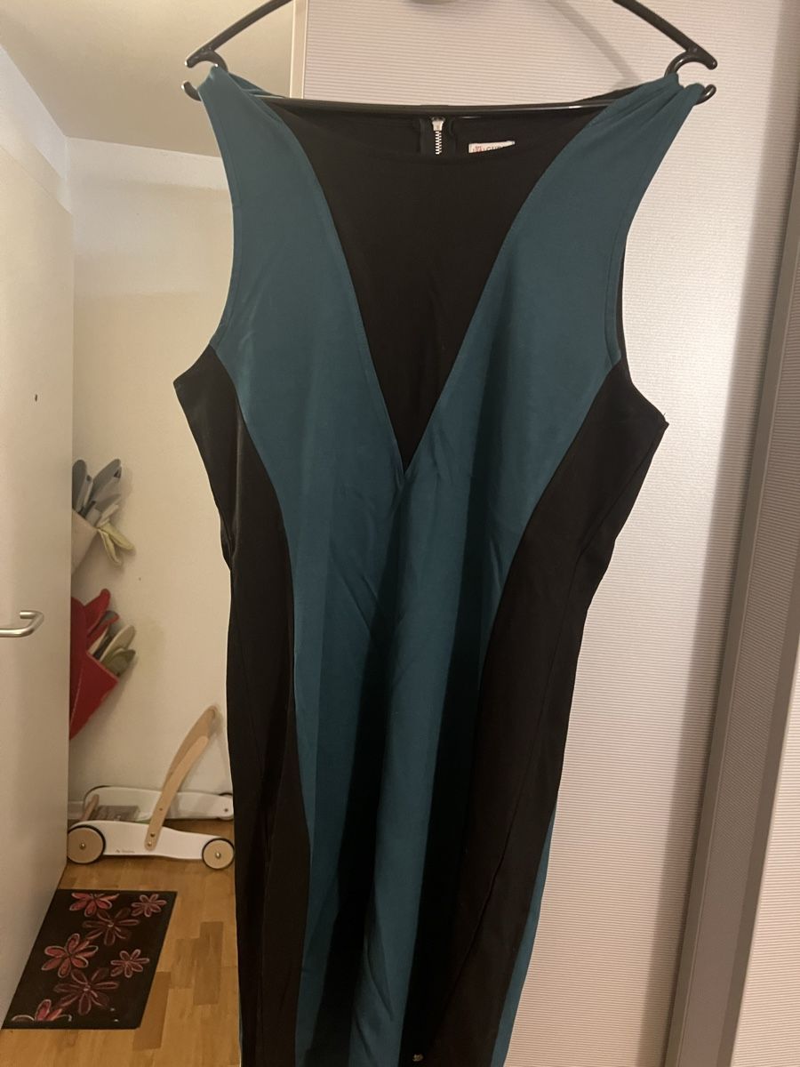 Guess Vestiti: Guess Kleid – Usato da Meilen venduto da gio_xlz7