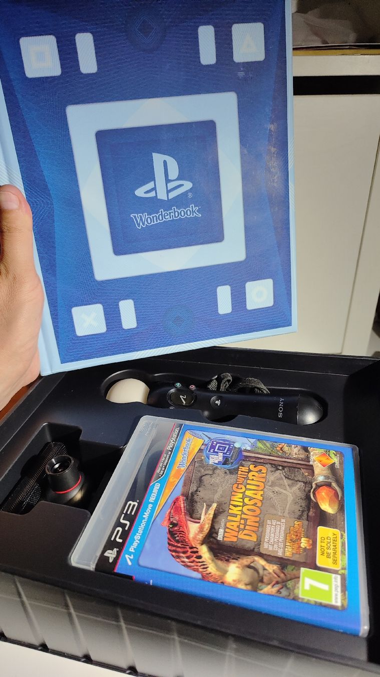 Sony Spiele: PS3 Wonderbook "Walking with Dinosaurs" Kamera  + Controller – Gebraucht aus La Tour de Peilz von Dejobokin 2