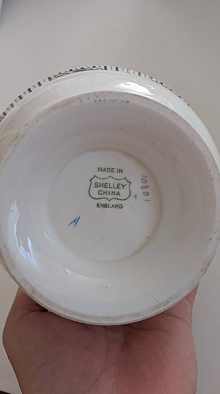 Set di piatti: Shelley Bone China – Usato da Riehen venduto da jan_mz8d 3