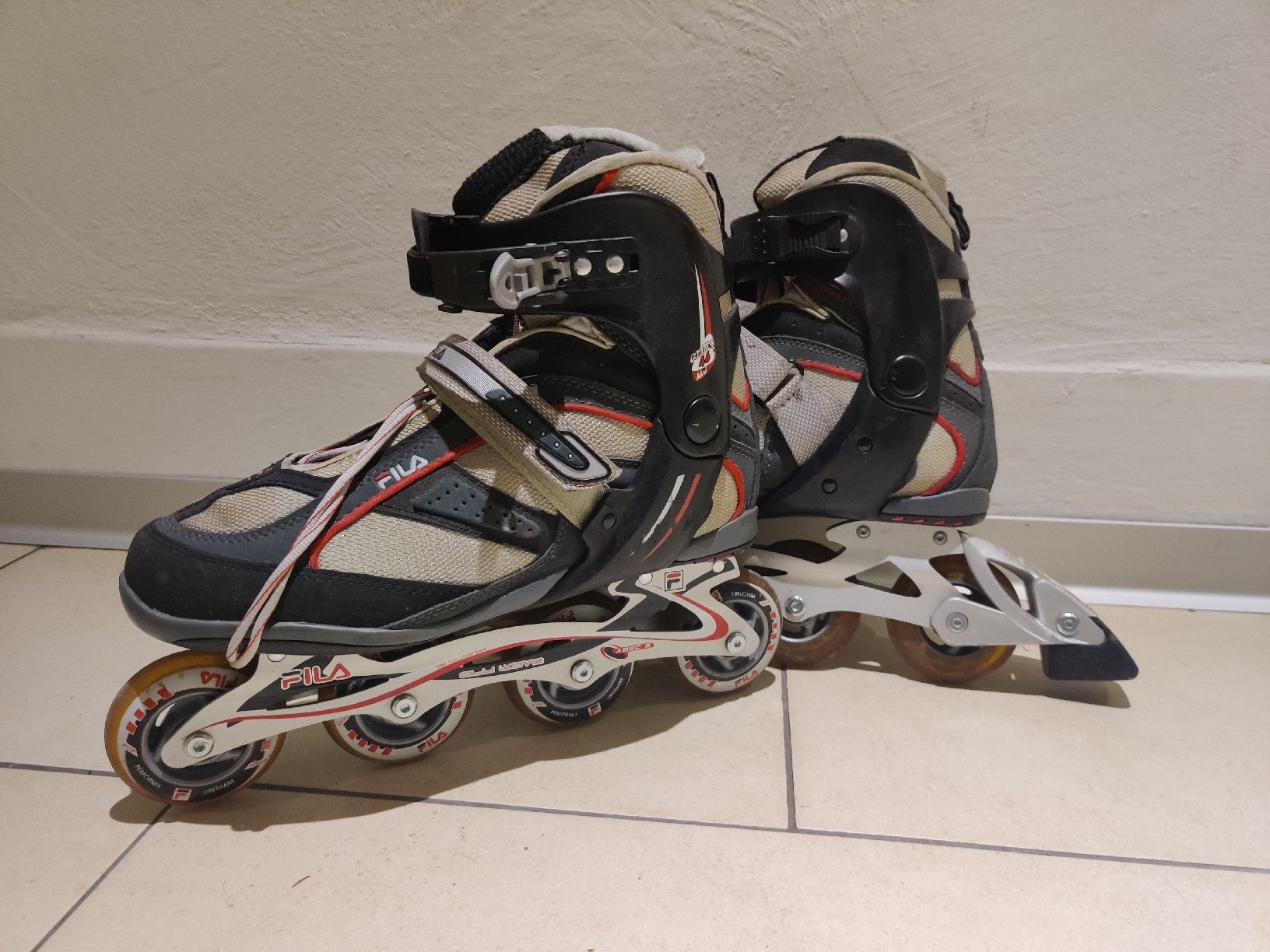 Fila Pattini in linea & Pattini a rotelle: In-line Skates – Usato da Bern venduto da sch_n2sc