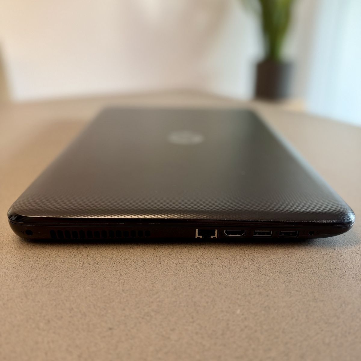 Hewlett Packard Portables: HP 15  - Laptop  Intel - Display Defekt – Défectueux à Steinach par duju2018 2