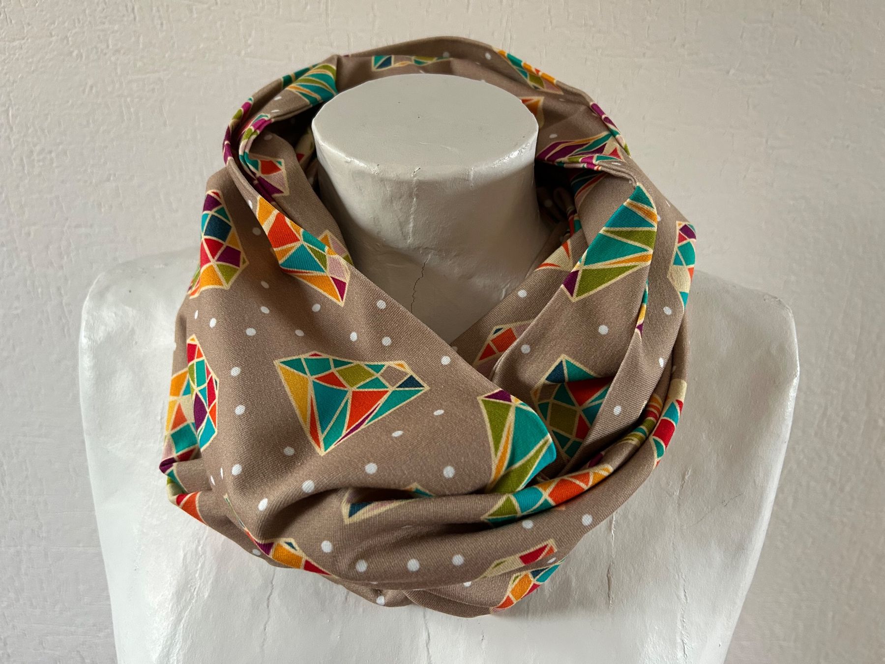 Foulard & Sciarpe: Loop -Schlauchschal - Baumwoll-Jersey - Handarbeit- Unikat – Nuovo e nell'imballaggio originale da Riniken venduto da KreativImKopf