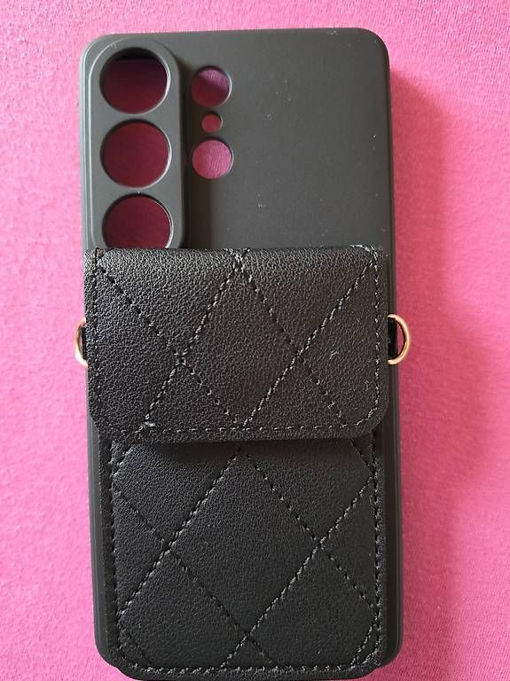 Cover & Protezioni schermo: Necklace Handyhülle – Nuovo e nell'imballaggio originale da huttwil venduto da Cabe 1