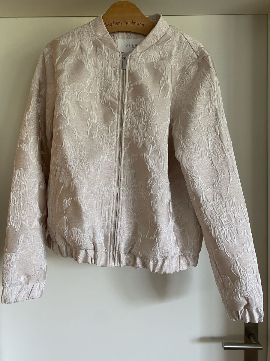 Vila Vestes: Vila Bomberjacke Blumenmuster Beige Grösse 40  – D'occasion à Hünenberg par a.u.849