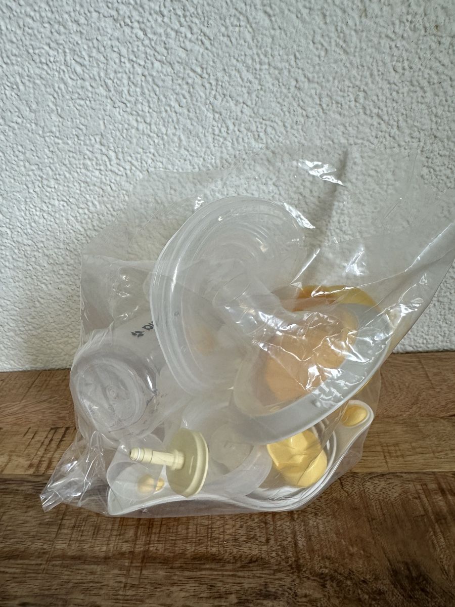 Medela Stillzubehör: Medela Milchpumpe harmony Handmilchpumpe – Gebraucht aus Zürich von Rania68 4