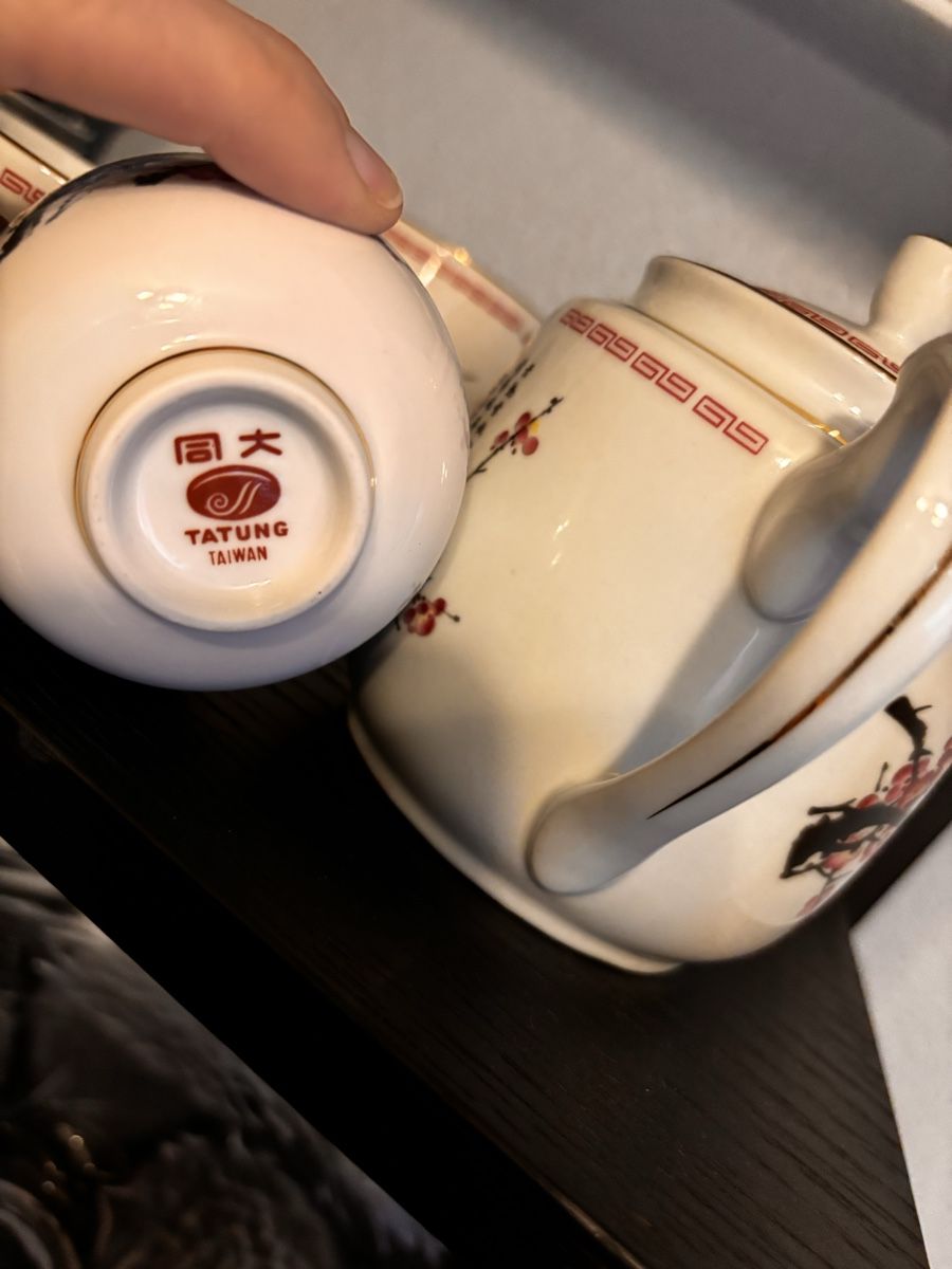 Teekannen: Petit service à thé - 4 petits bols – Gebraucht aus Founex von ari_2gt7 2