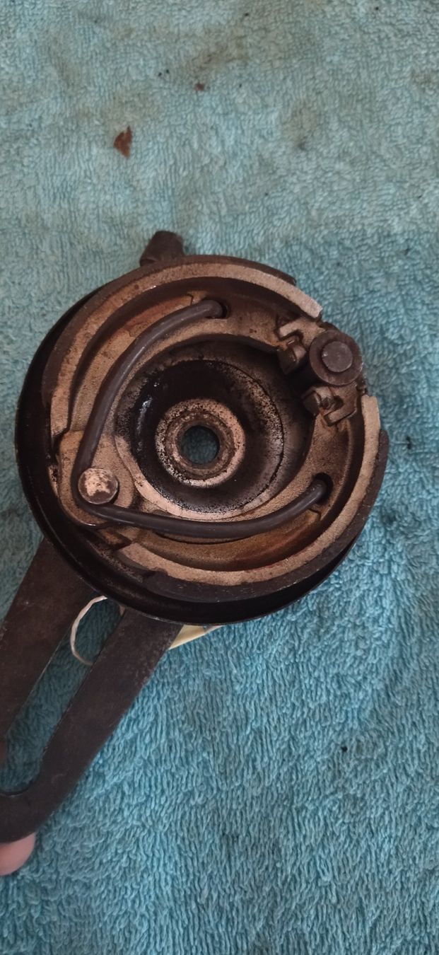 Sachs Pièces pour mobylette: Bremsankerplatte gerade D 90mm – D'occasion à Fahrni b. Thun par Bergers_occasionen 1