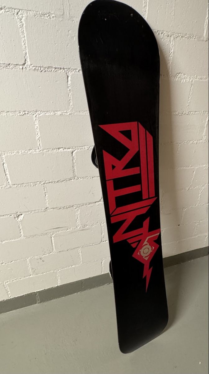 Snowboard Nitro Board: Snowboard 159cm – Usato da Zürich venduto da MaSte 4