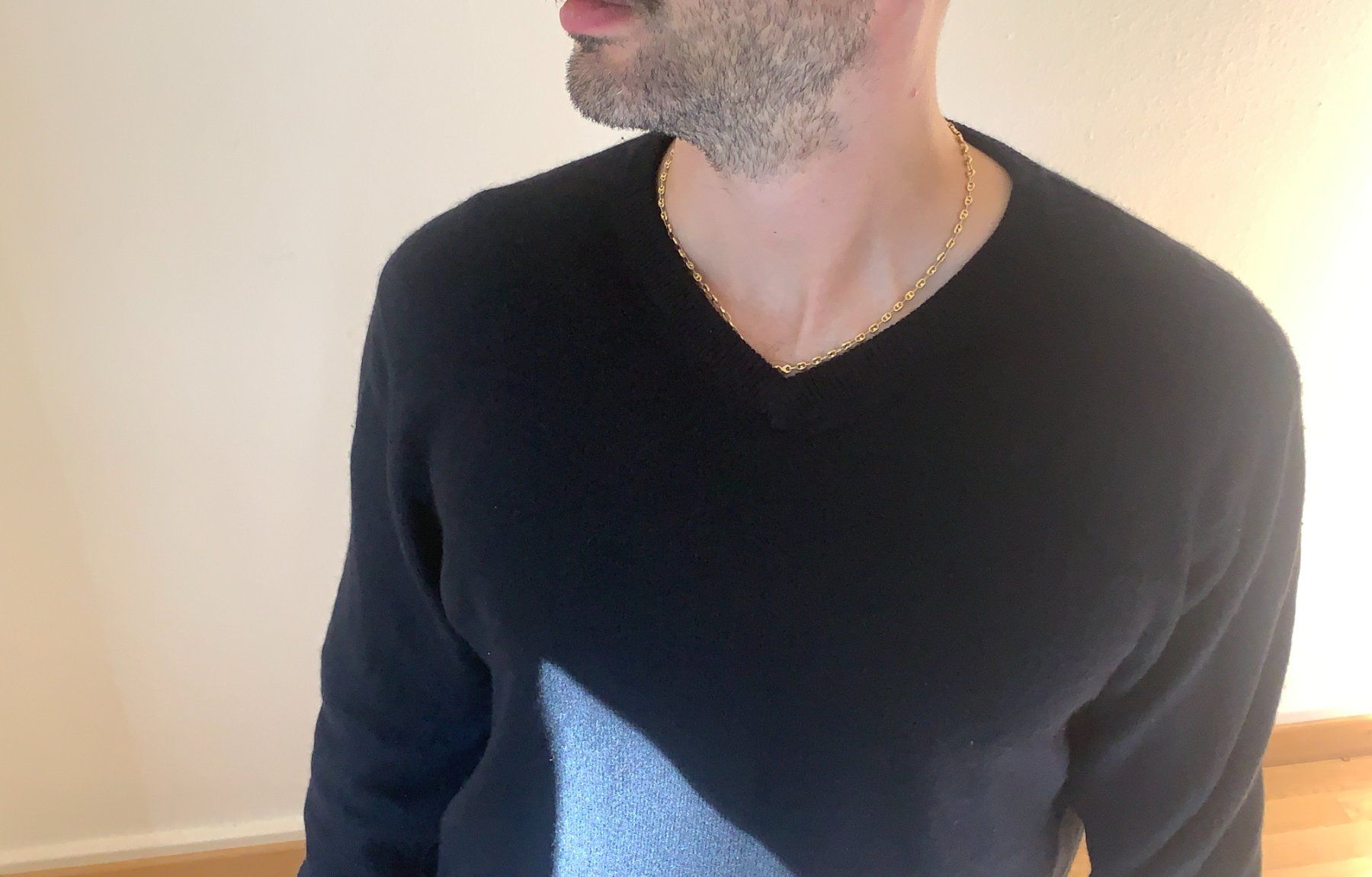 Maglioni & Felpe: 100% Kaschmir Pullover V-Ausschnitt Schwarz, Grösse L – Usato da Zürich venduto da lor_s6l8 3