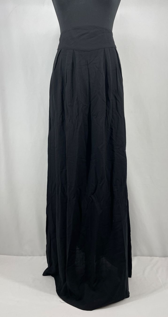 H&M Gonne: DIVIDED by H&M jupe noir T 42 – Usato da Lausanne venduto da PlusValue_Lausanne
