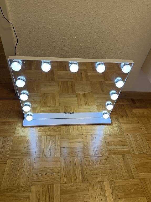 Spiegel: Miroir de maquillage à Led – Gebraucht aus Les Avanchets von VV_75