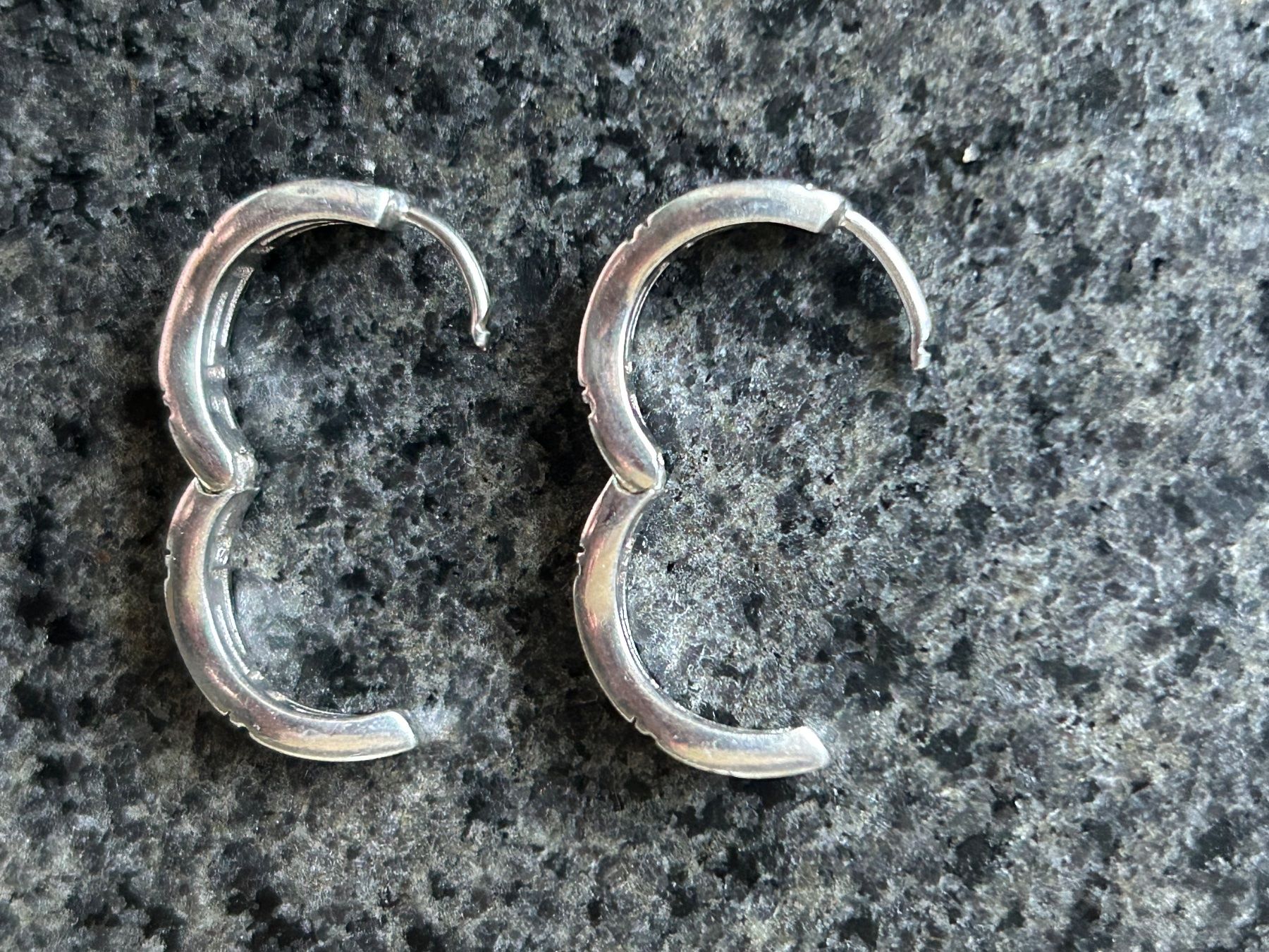 Ohrringe & -stecker: 925 Silber Klappcreolen mit geometrischem Design – Gebraucht aus Luterbach von Magnesium3 8