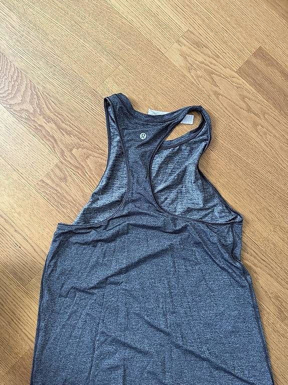 Top: Lululemon Oberteil – Usato da Arlesheim venduto da ann_tnc9 2