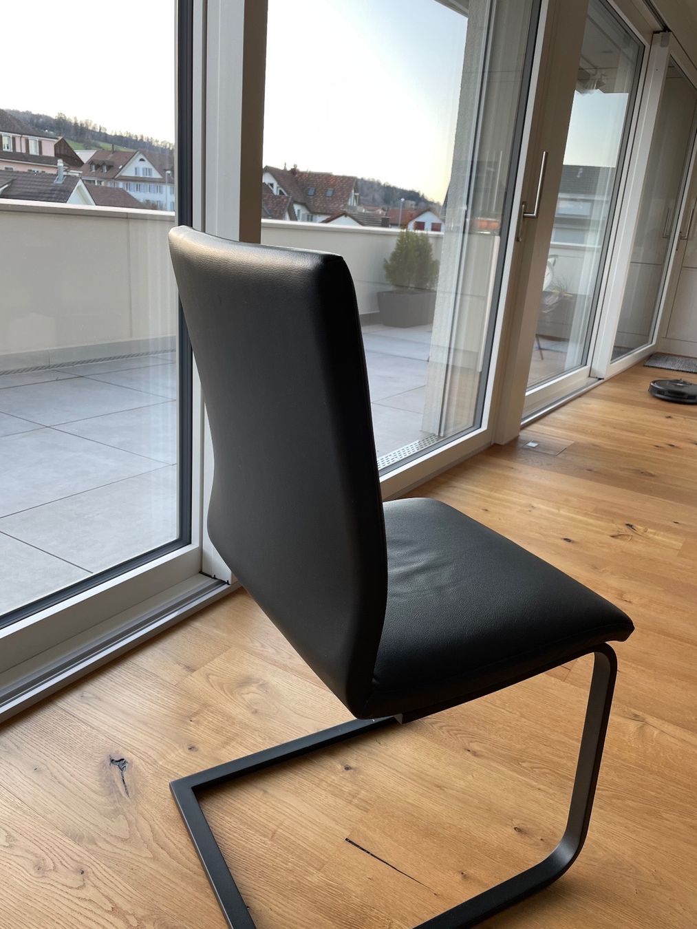 Pfister Stühle: 8 Freischwingerstuhl – Gebraucht aus Beinwil (Freiamt) von  1