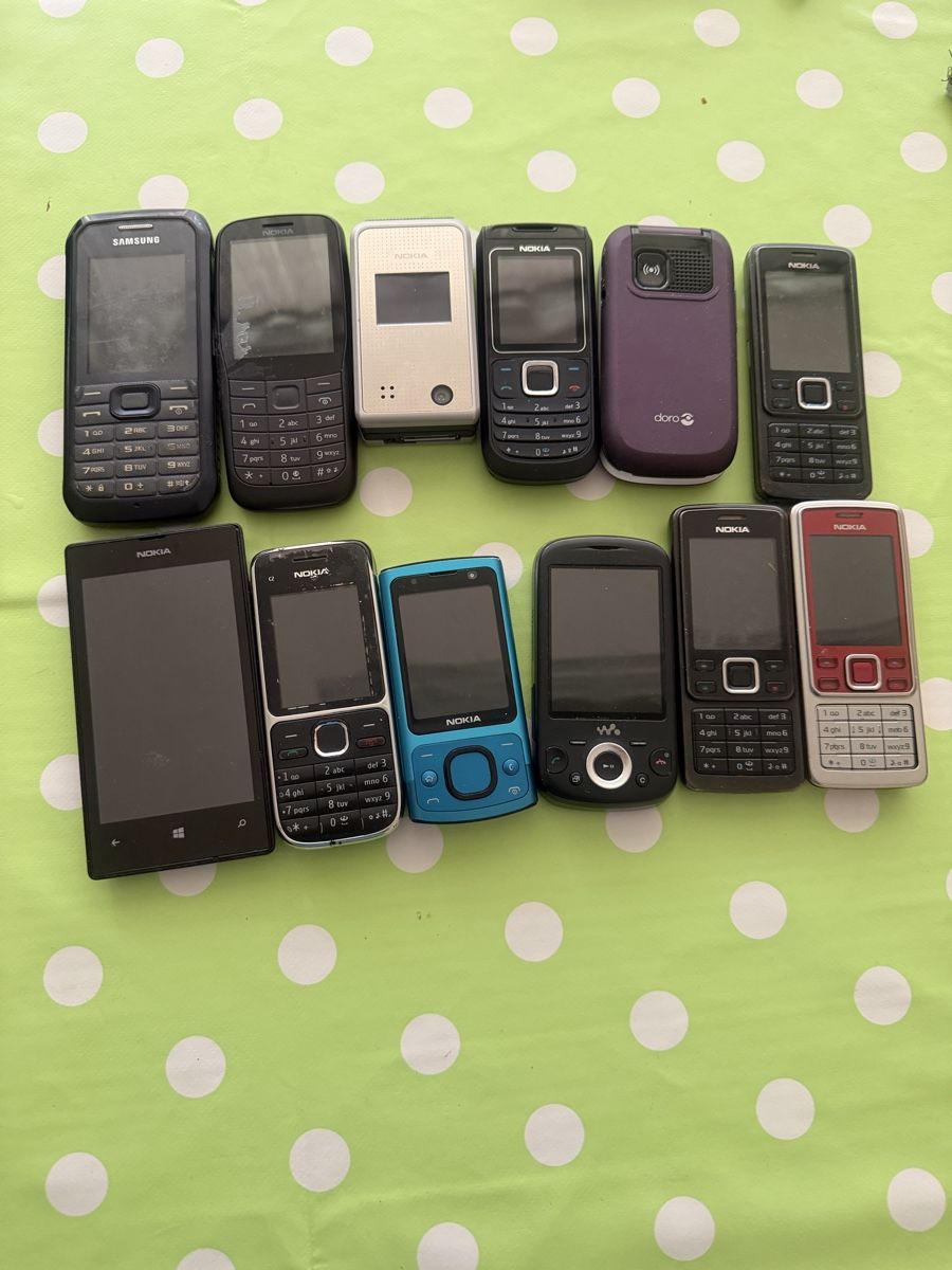 Handys / Smartphones: Verschiedene Handys – Defekt aus Regensdorf von mex5145 2
