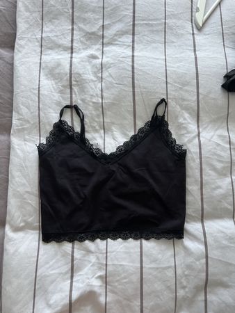 Damen Top schwarz mit Spitze M/L 