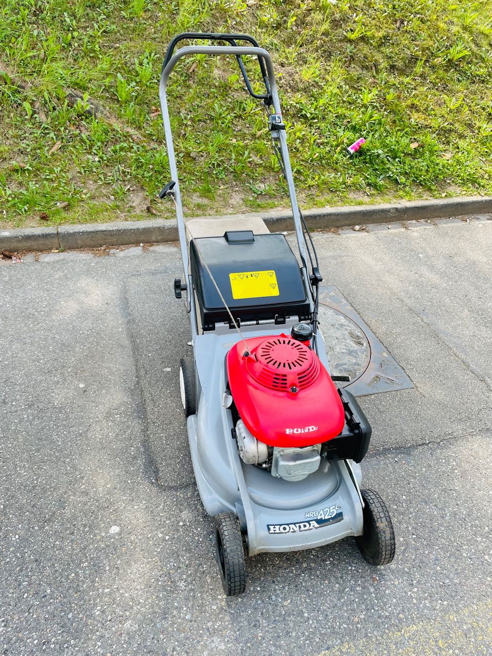 Tagliaerba: Rasenmäher HRB 425 C – Usato da Dietikon venduto da L.L_GmbH 1