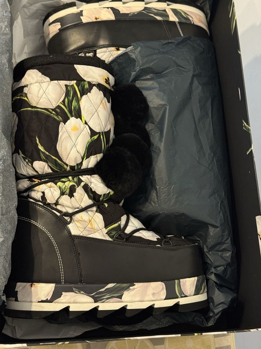 Dolce & Gabbana Chaussures femmes: D&G Schneestiefel – D'occasion à Dübendorf par malina7797 7