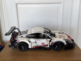Lego 42096 Porsche 911 RSR Modell 