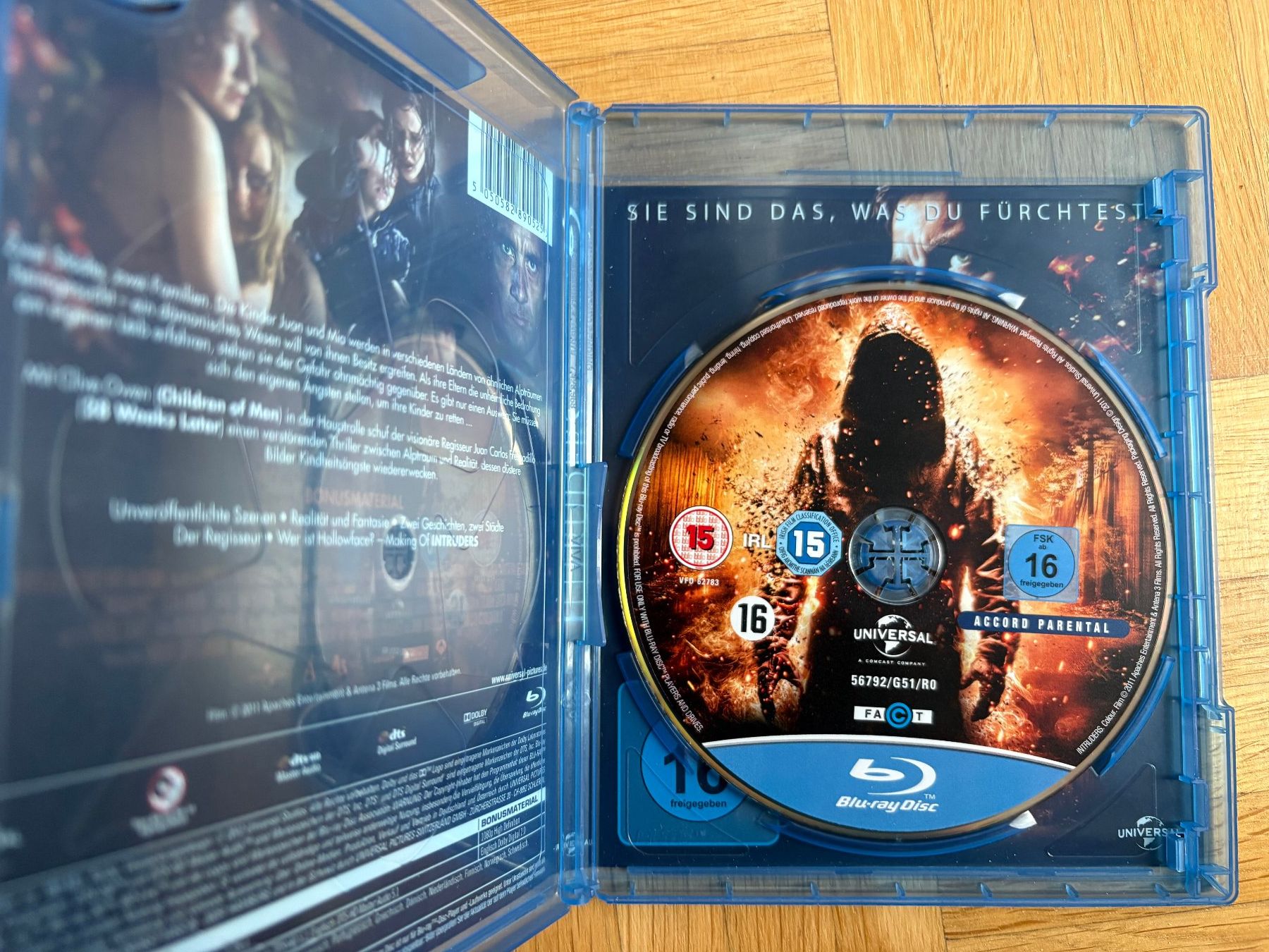 Alle DVDs: Intruders (2011) - Blu-ray – Neu (gemäss Beschreibung) aus Zürich von Malcom 1