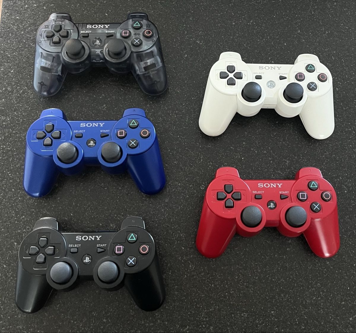 Sony Console: Playstation 3 inkl. 5x Controller – Usato da Rickenbach LU venduto da Amanda.Schmidli 1
