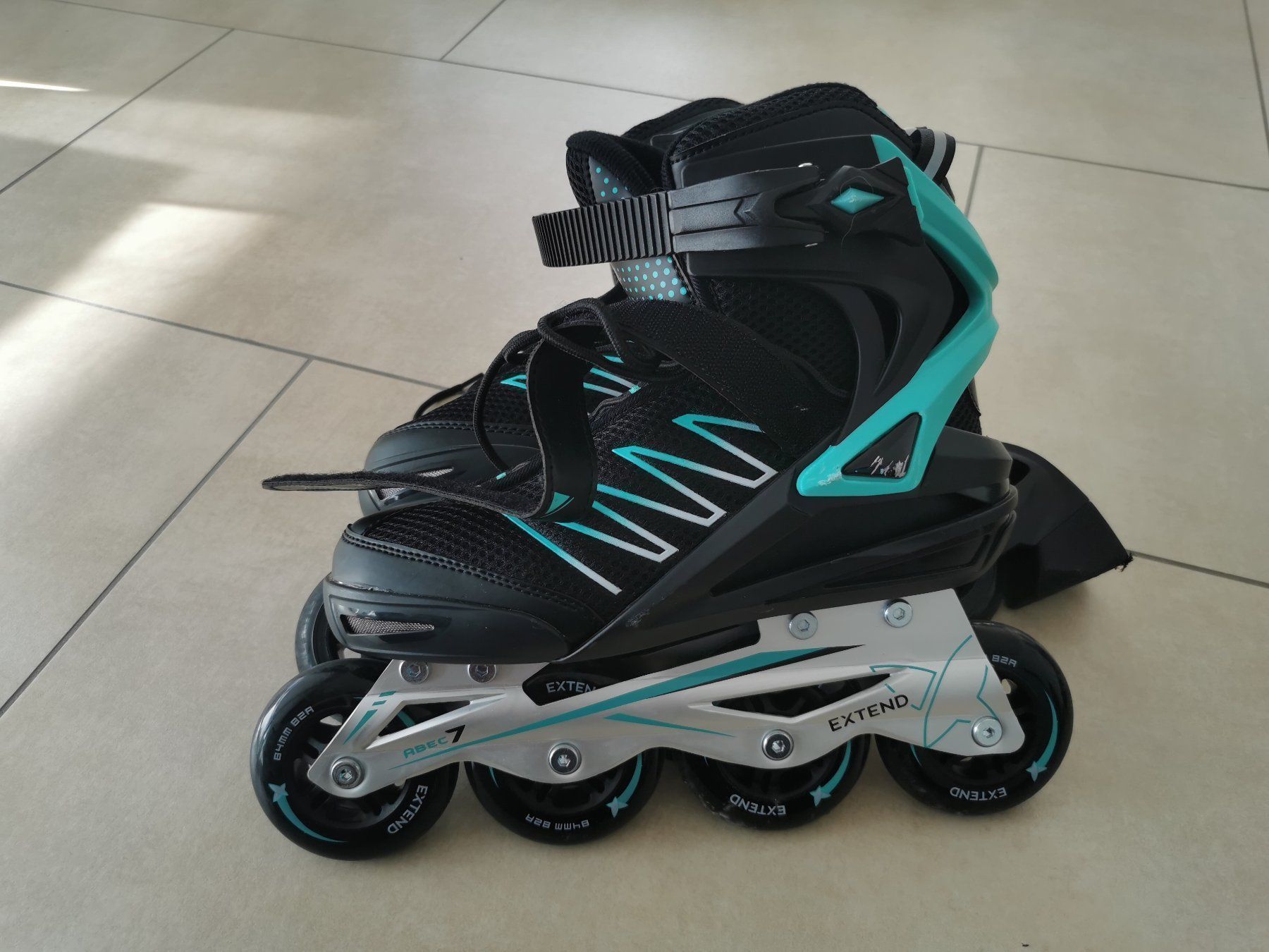 Pattini in linea & Pattini a rotelle: Damen Inlineskates Grösse 39 – Usato da Rickenbach b. Wil venduto da VeryLovelyThings 1