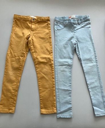 2 pantalon taille 7/8 ans