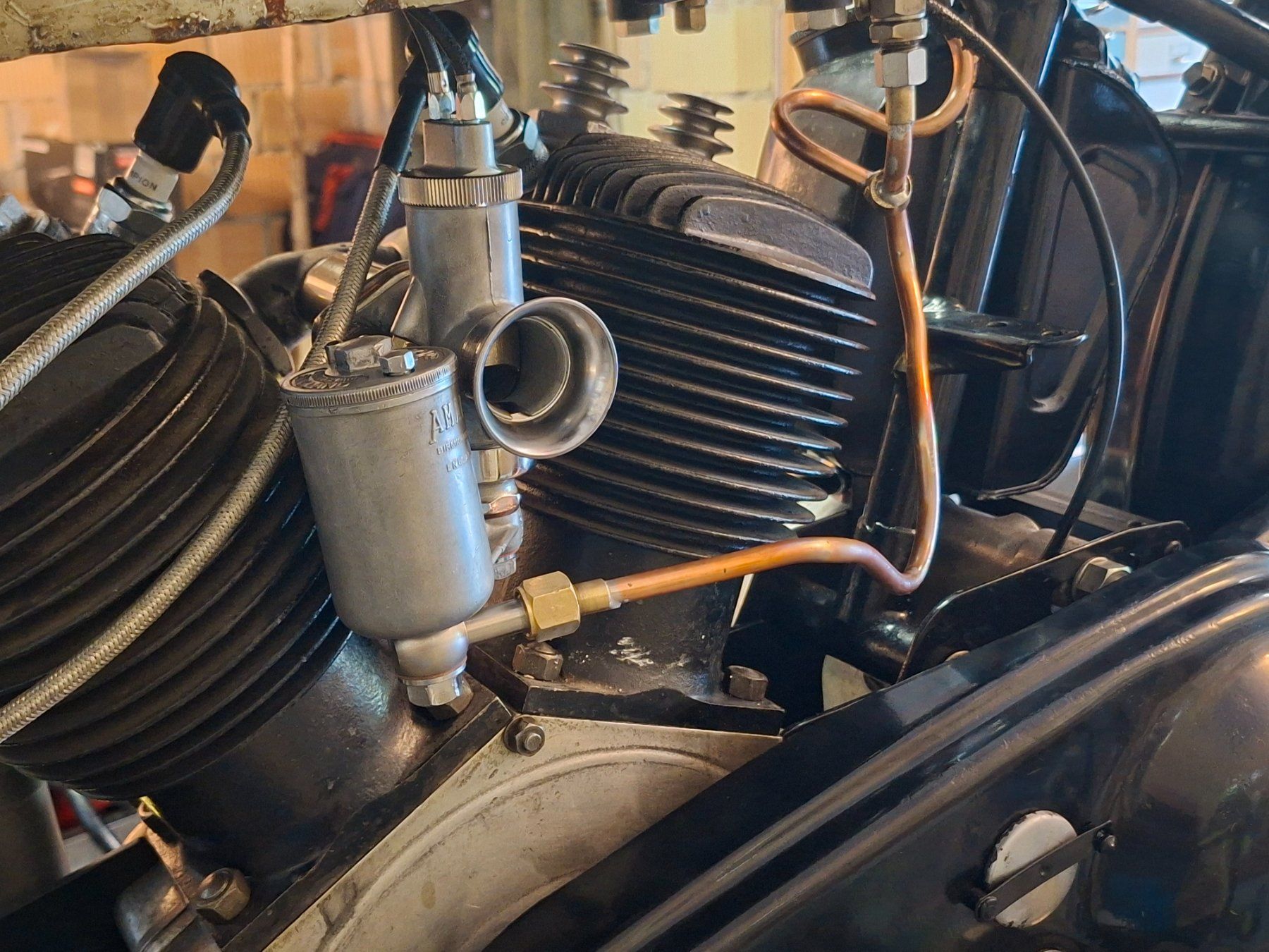 Royal Enfield Strada: Royal Enfield Model G180 1000cc V Twin – Usato da Haslen GL venduto da elrockero 6