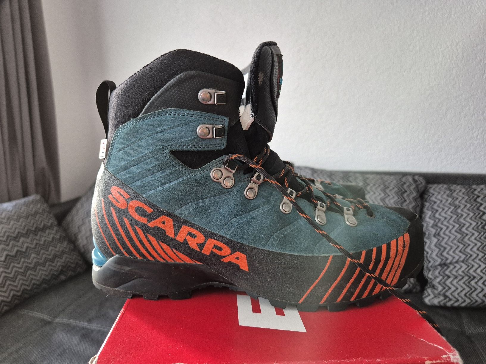 Scarpa Scarpe da uomo: Wanderschuhe von Scarpa in der Größe 43 – Usato da Wittenbach venduto da tsc_5tyv