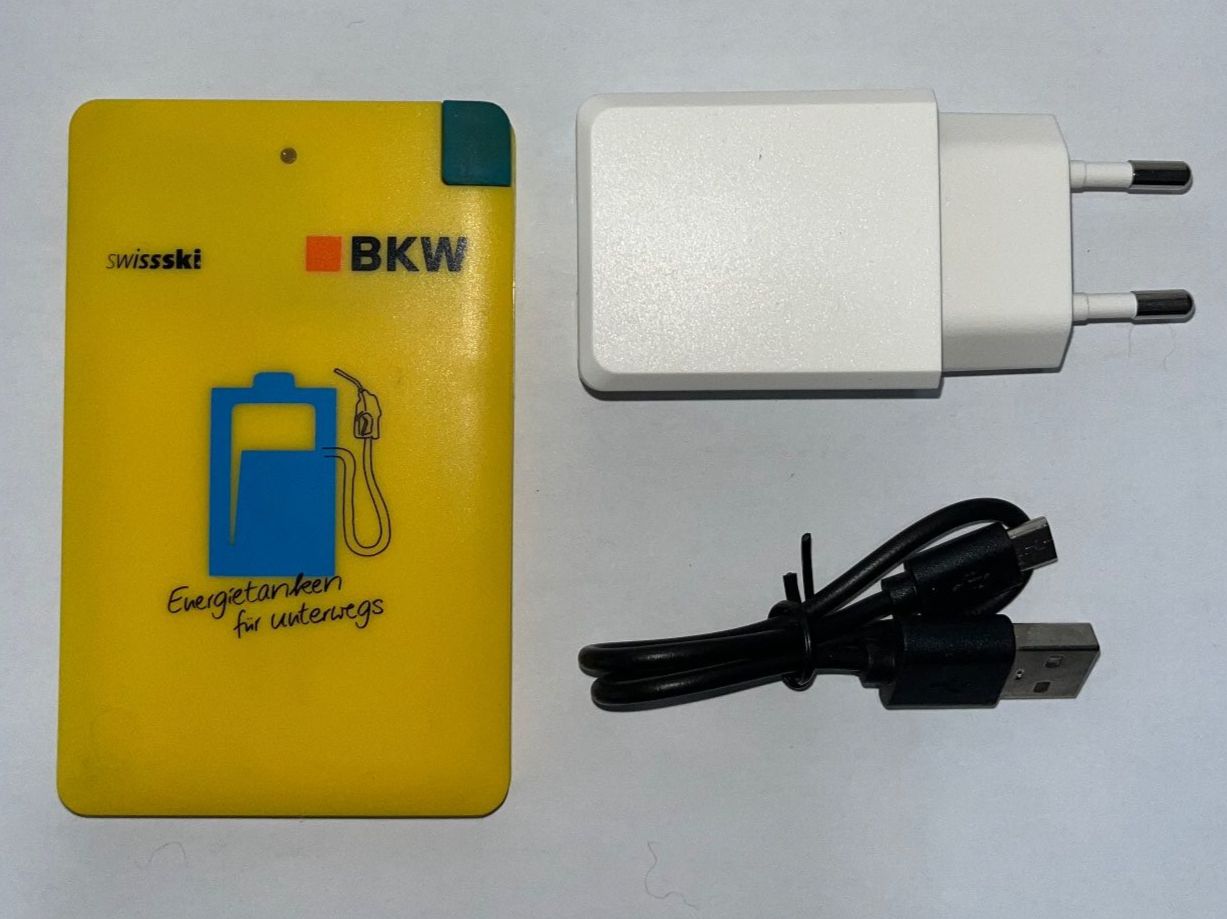 Caricabatterie: Mini Powerbank – Usato da Au ZH venduto da Comeback_Q