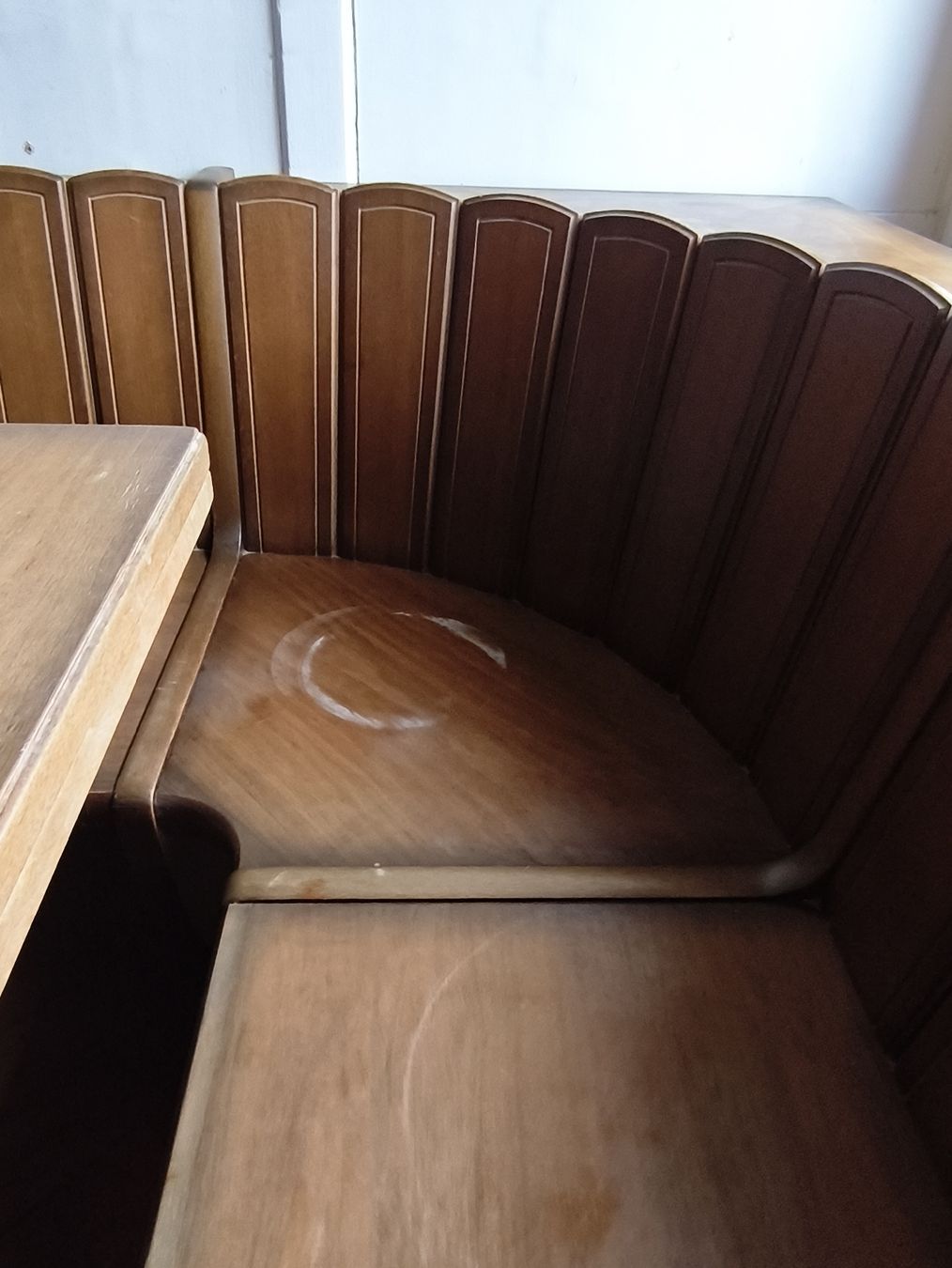 Set di tavolo e panche: Esstisch mit Eckbank Holz  – Usato da Amlikon-Bissegg venduto da adinafranchi 6