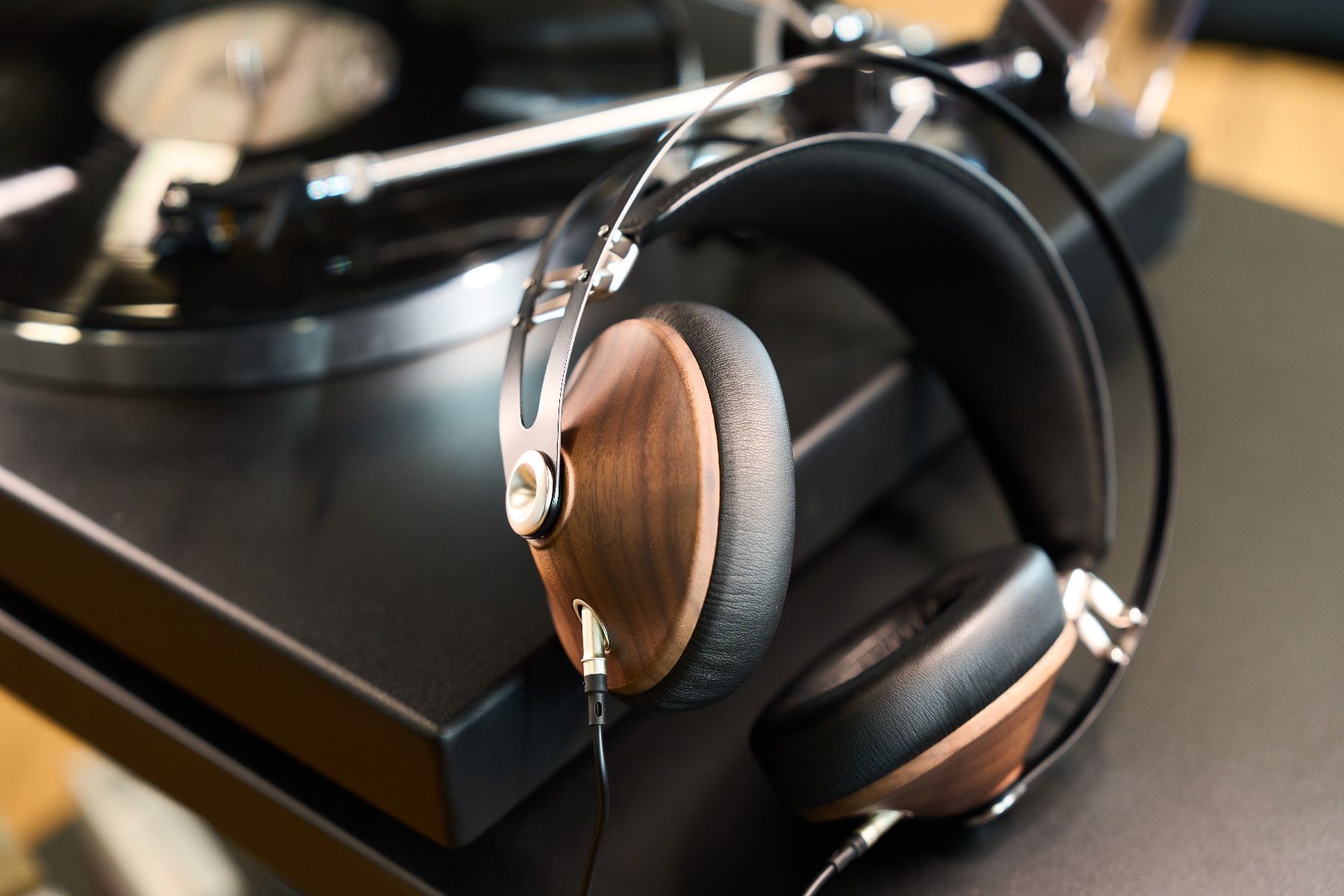 Cuffie: Kopfhörer MEZE Audio 99 CLASSICS, NEU!! – Nuovo e nell'imballaggio originale da Arlesheim venduto da hifi-klangstudio