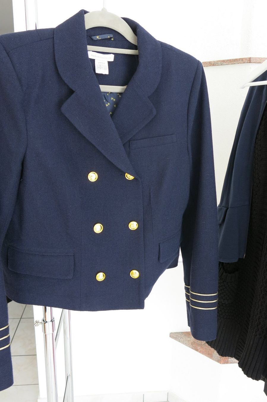 Jacken: Hübscher Kurzblazer Admiral-Stil – Gebraucht aus Lachen SZ von artbyblondangel 8
