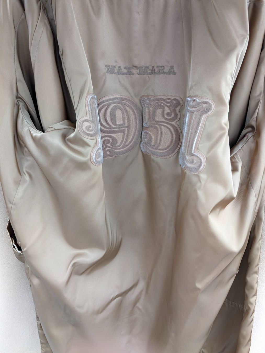 Max Mara Cappotti: Max Mara Kashmir Mantel - beige – Usato da Zürich venduto da egosamtweich 3