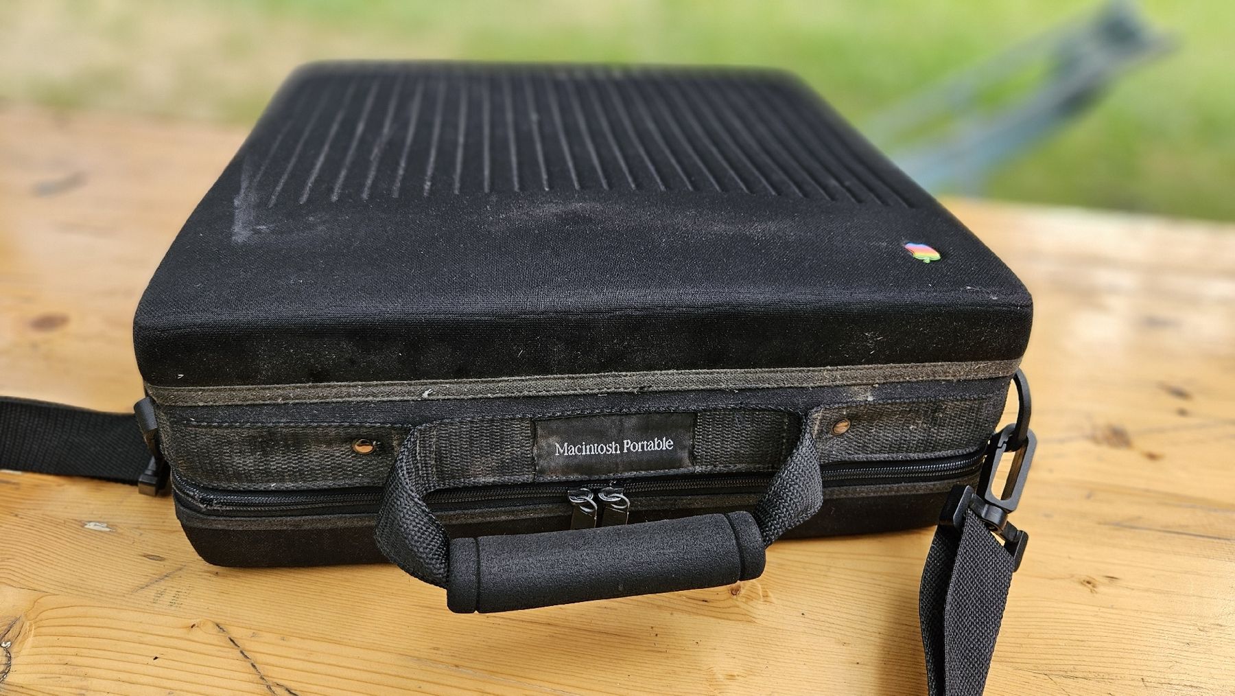 Apple PC: Apple Macintosh Portable Computer mit Zubehoer und Tasche – Usato da Ennenda venduto da Mr.Alpen16536 2