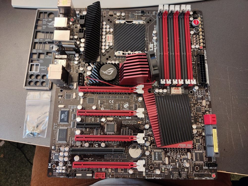 ASUS Rampage III Extreme Socket B (LGA 1366) ATX Mainboard (Gebraucht ...
