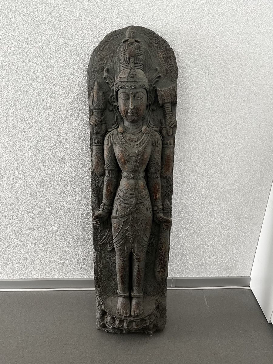 Skulpturen & Statuen: Buddhadame Skulptur/Bild – Gebraucht aus Hinwil von dire07
