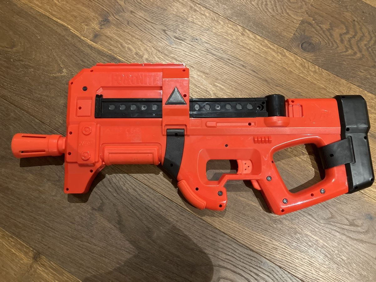 Nerf Giocattoli: Nerf Fortnite smg – Usato da Luzern venduto da tra_t8h7 1