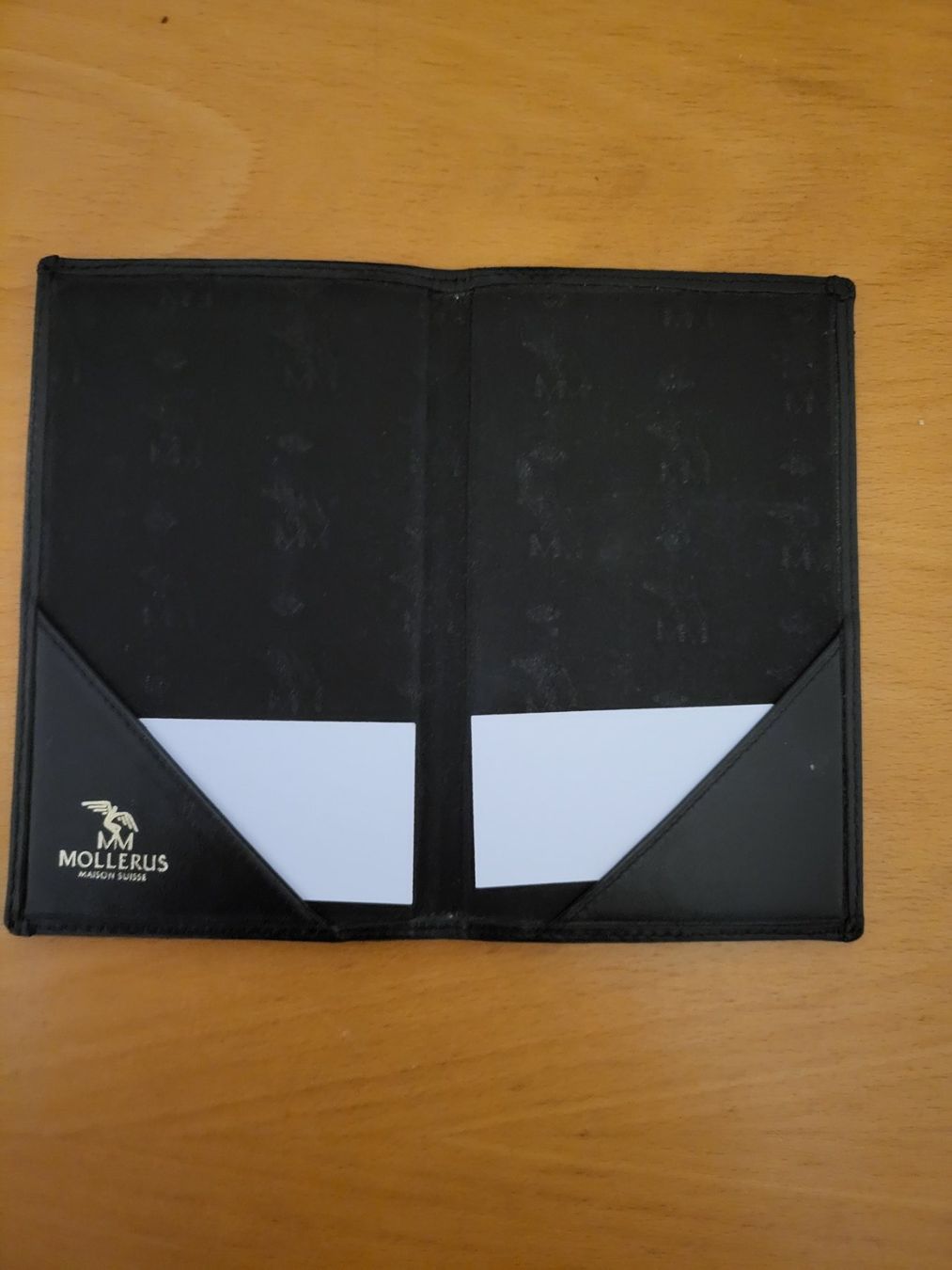 Altro in  Abbigliamento & Accessori: Maison Mollerus schwarz Etui – Nuovo (secondo la descrizione) da Binningen venduto da Hofka64 2