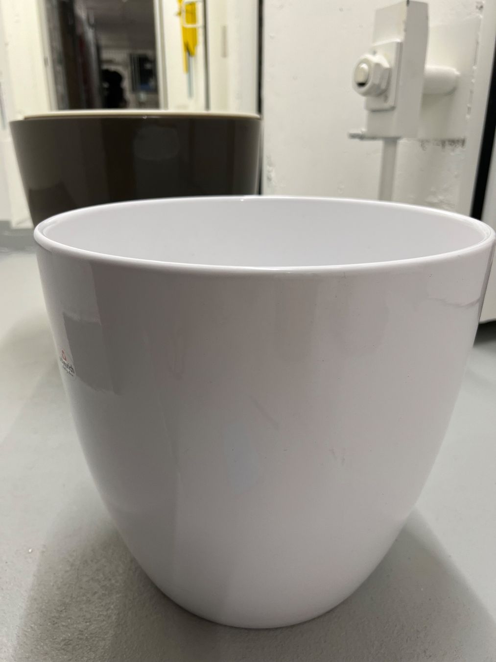 Blumentöpfe: Large Plant Pot l Grosses Blumentopf – Gebraucht aus Uitikon Waldegg von sel_rs2d 2