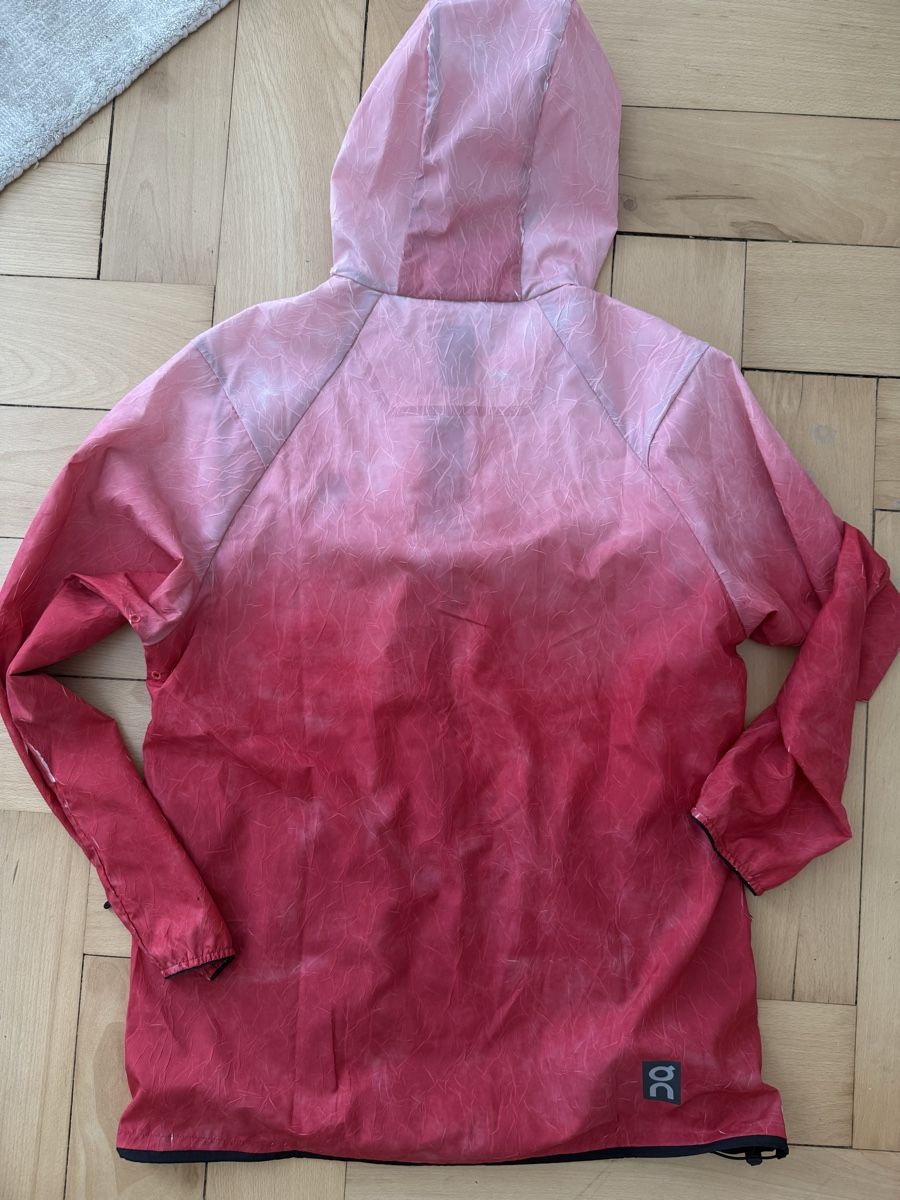 Giacche: On Jacket (S) – Usato da Bern venduto da Laufsport3000 3